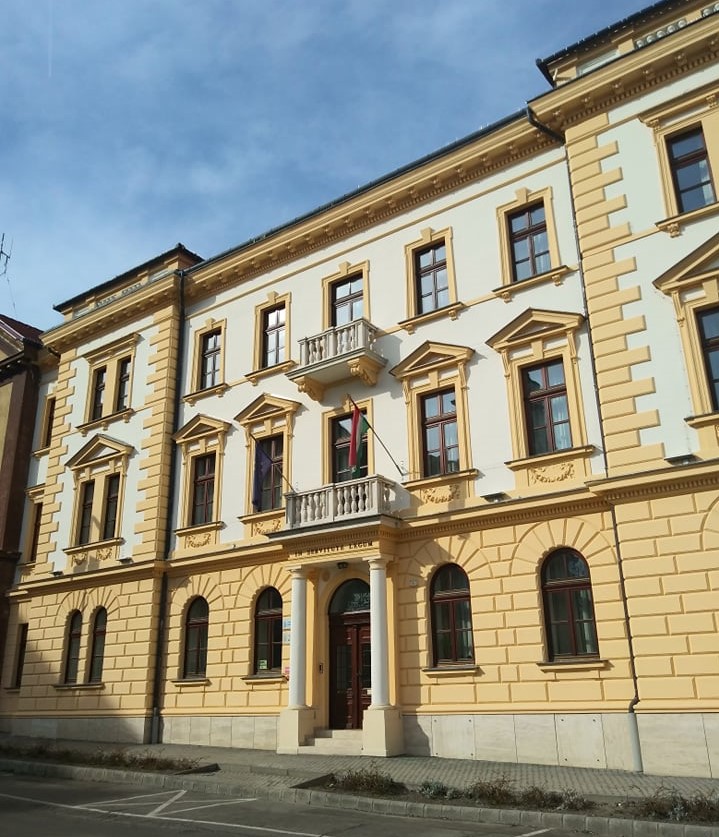 A Tolna Megyei Főügyészség épülete